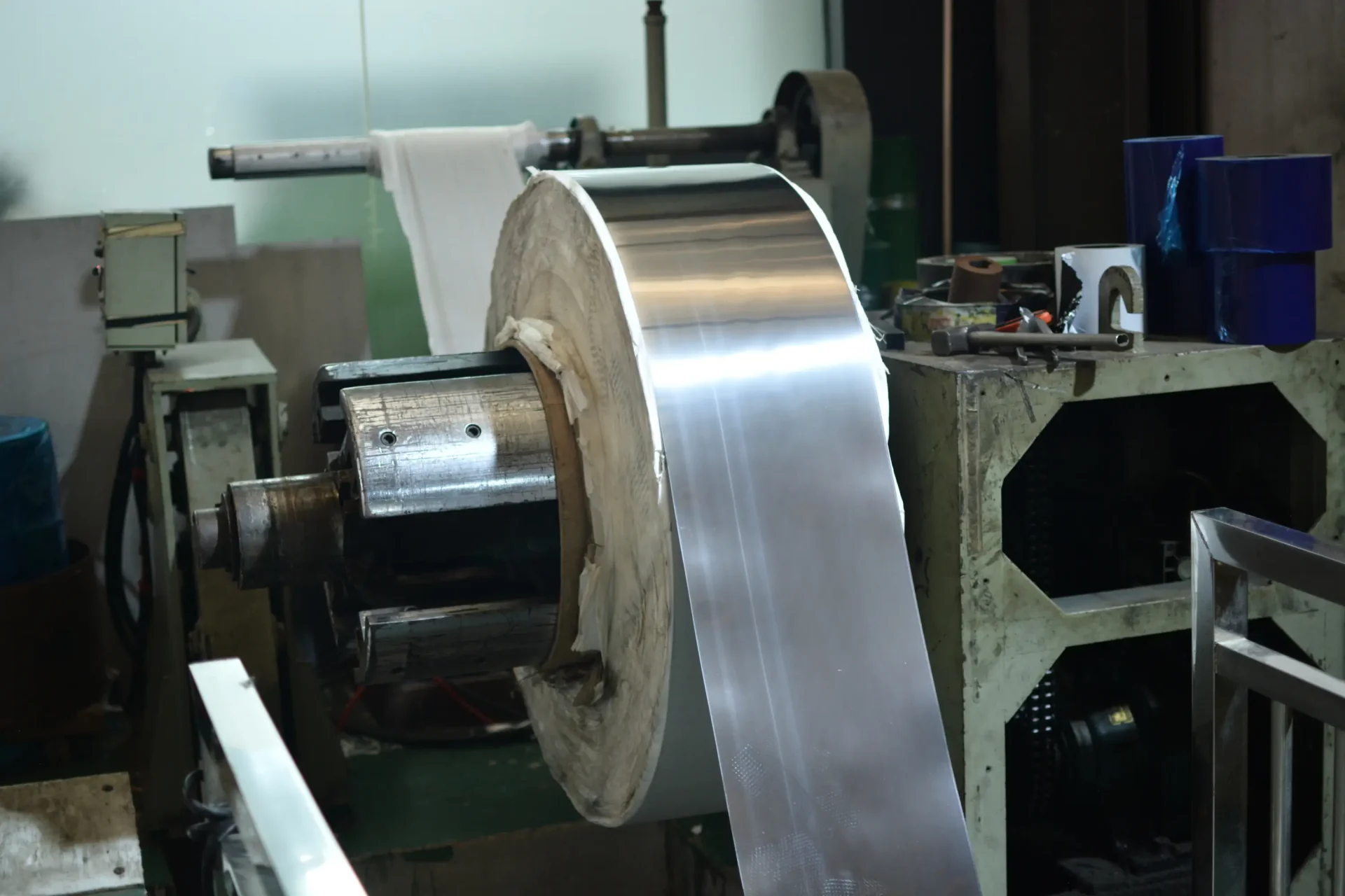 Heat-treated steel strips